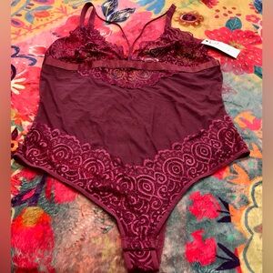 OH LA LA CHERI PARIS mesh and lace teddy. Beautiful. Size 1X/2X. NWT